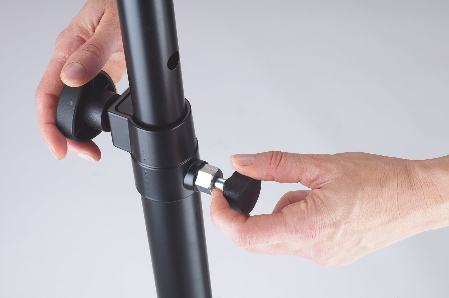 K&M Distance Rod Polecup Slot-in for Subwoofer to Loudspeakers