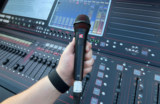 sE Electronics V7 PTT Supercardioid Talkback Dynamic Handheld Vocal Microphone