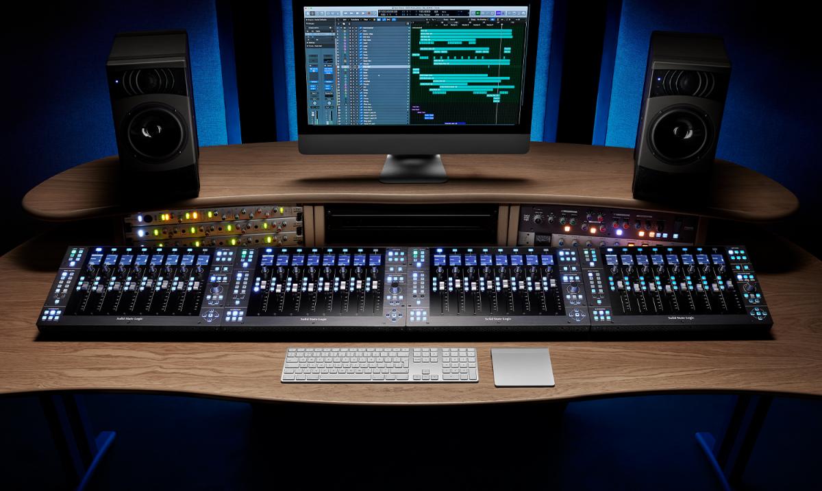SSL UF8 Controller
